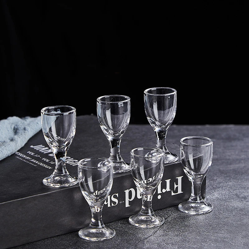 High-footed mini glass goblets – 10–15 ml. 🥃