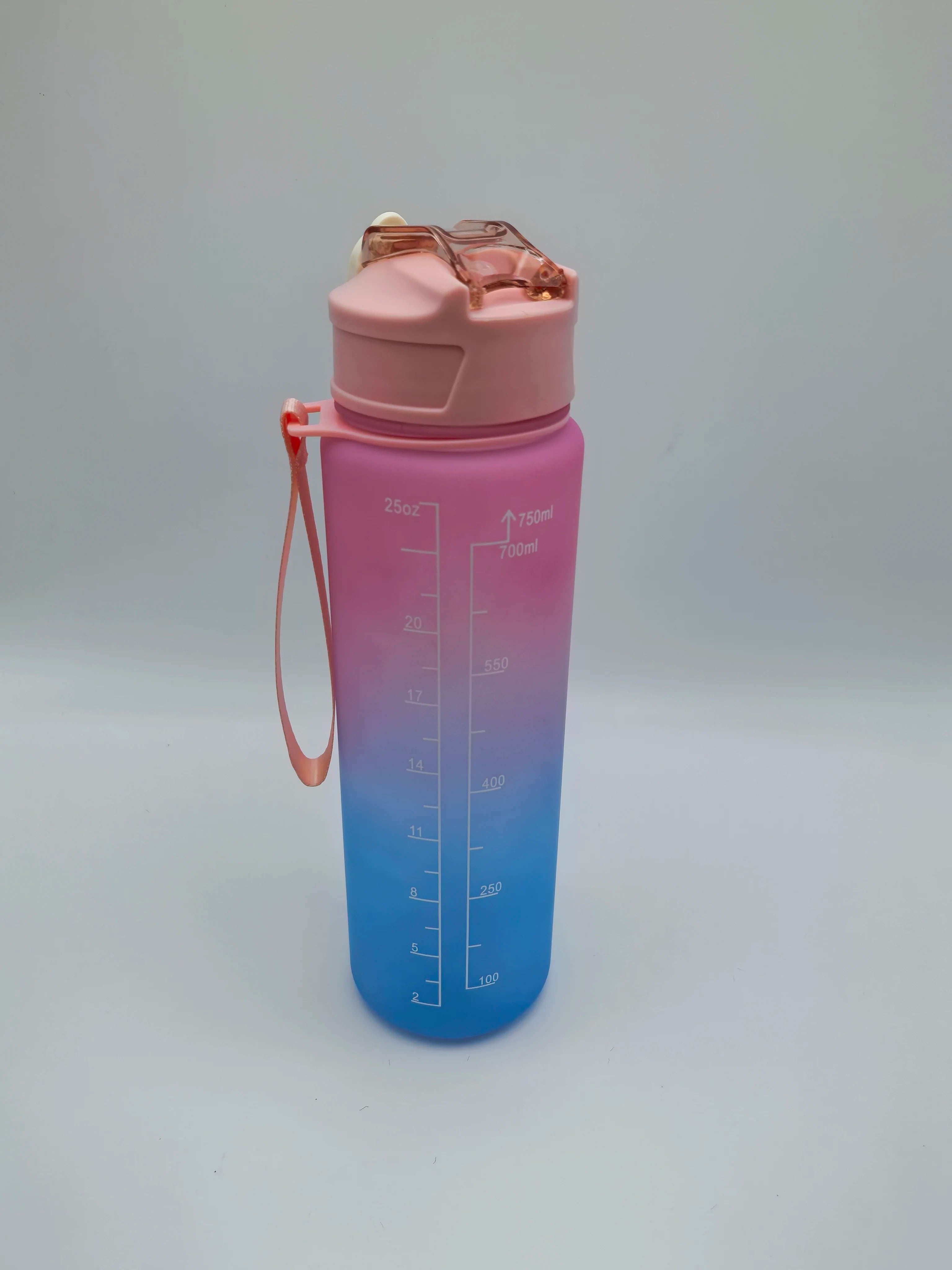 750 ml Gradient Straw Cup – Heat-Resistant, Matte, For Students & Office Use