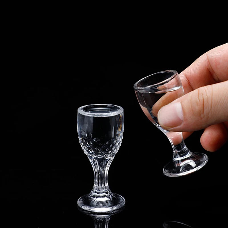 High-footed mini glass goblets – 10–15 ml. 🥃