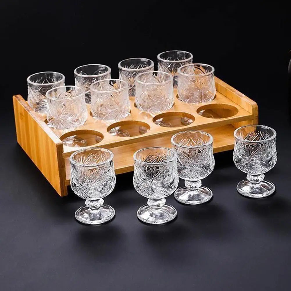 Transparent glass goblet – for wine or juice. 🍷