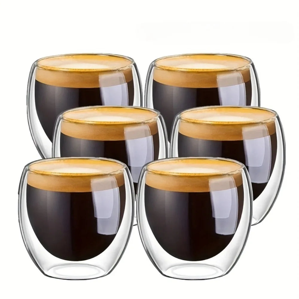 Double-wall glass cups – for coffee or tea. ☕