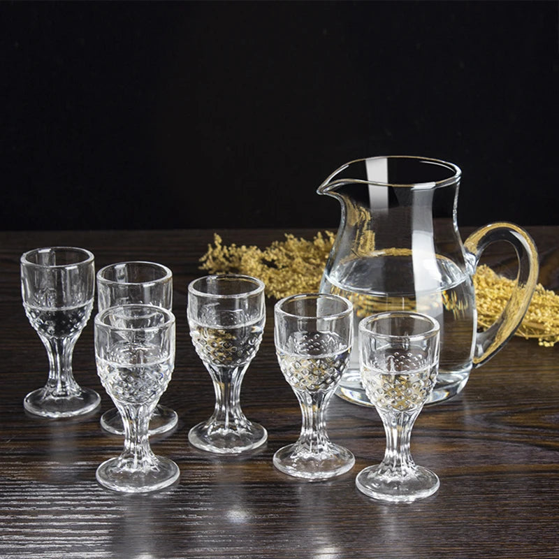 High-footed mini glass goblets – 10–15 ml. 🥃